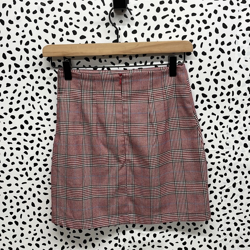 Brandy Melville Pink Plaid Mini Skirt - Picture 3 of 5
